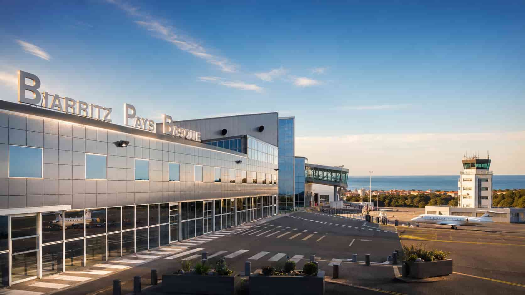 Biarritz Pays Basque Airport (BIQ) private transfer
