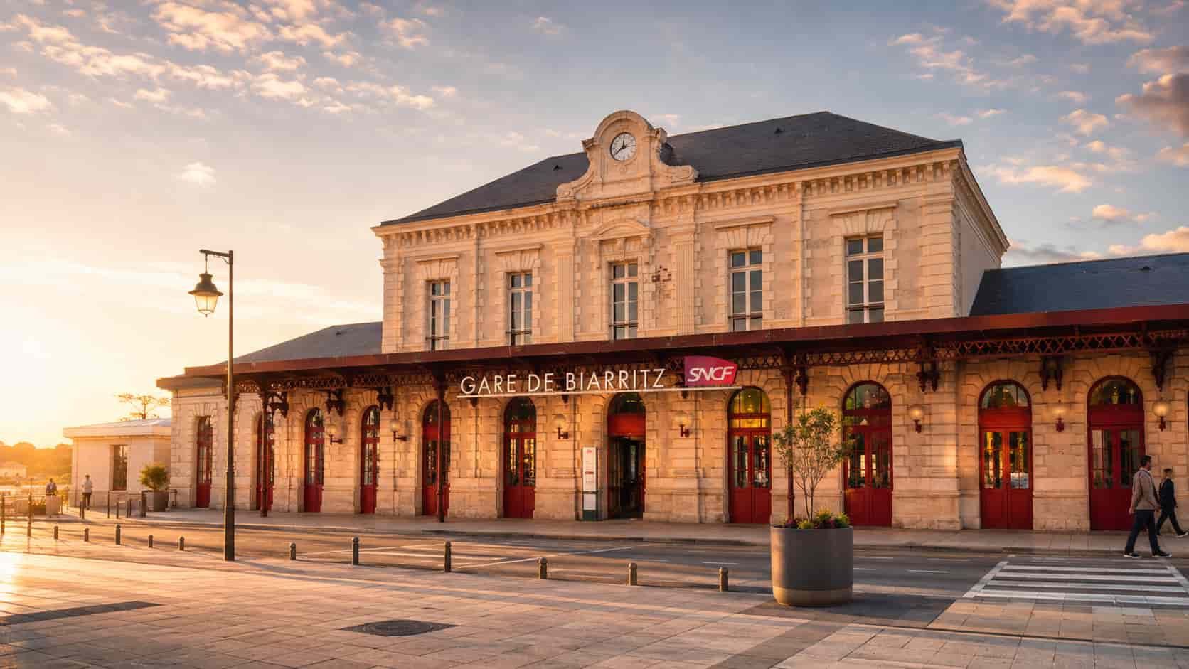 Biarritz SNCF train station private transfer